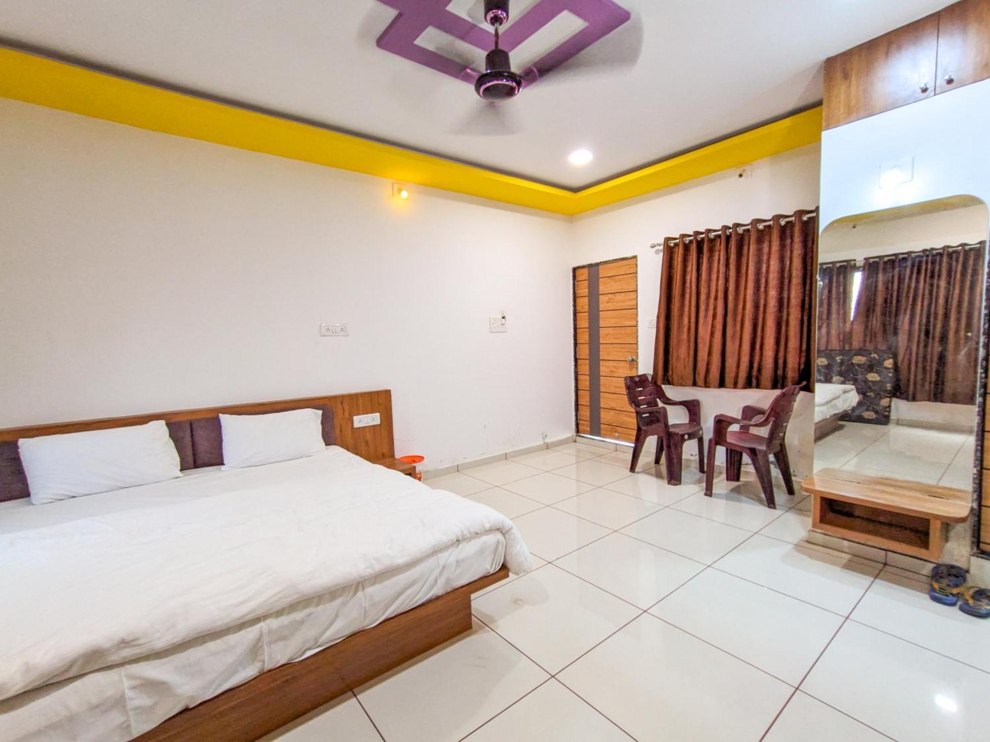 Garudeshwar Samrat Homestay מראה חיצוני תמונה
