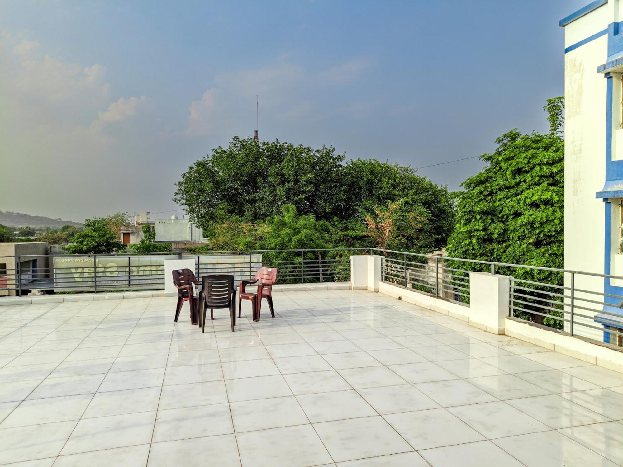 Garudeshwar Samrat Homestay מראה חיצוני תמונה