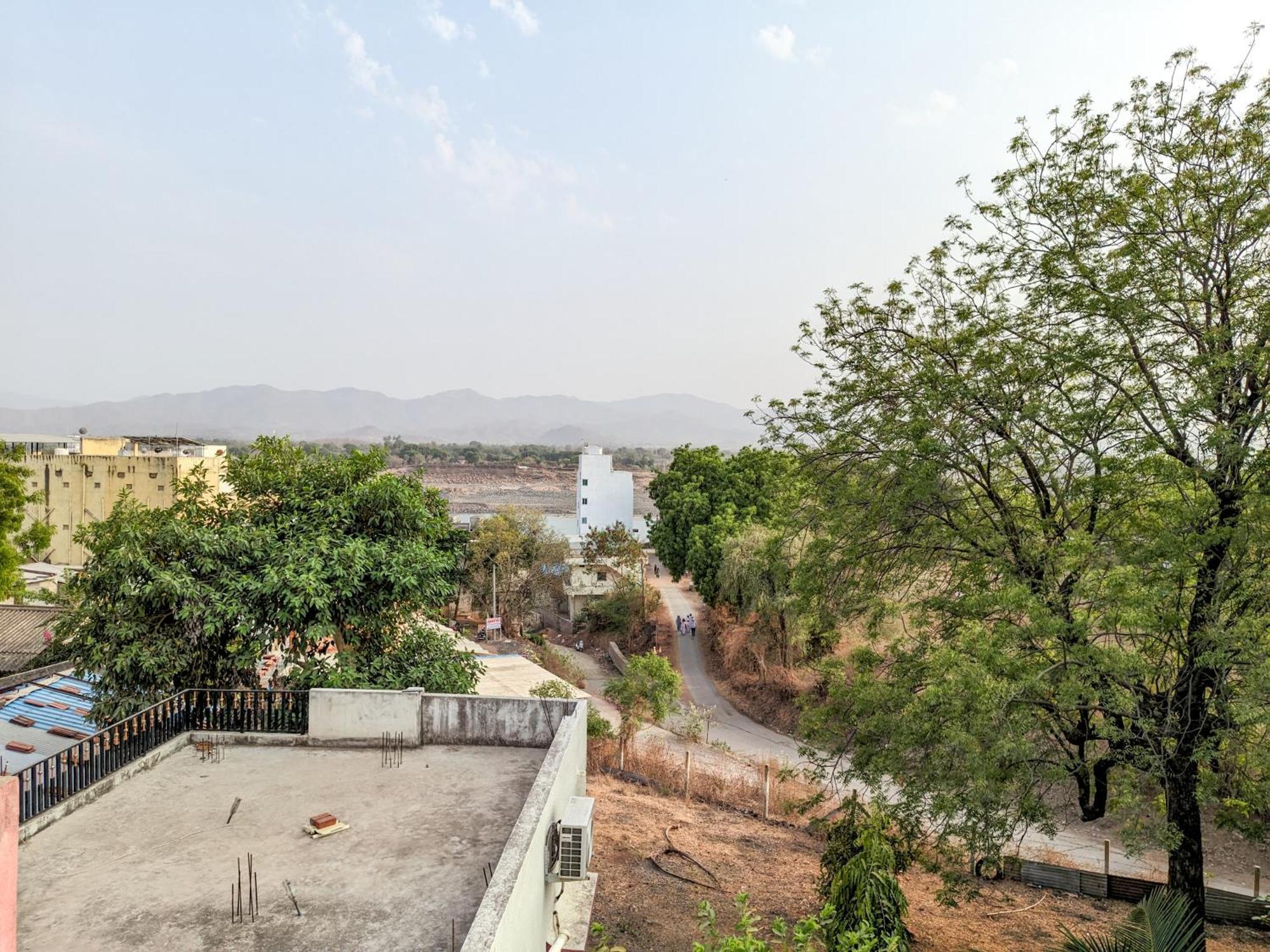 Garudeshwar Samrat Homestay מראה חיצוני תמונה